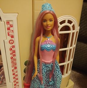 Barbie Endless Hair Kingdom